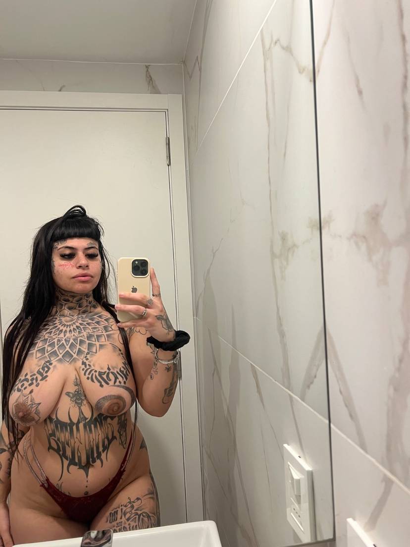 Escort Cazzu en Punta del Este - foto de perfil